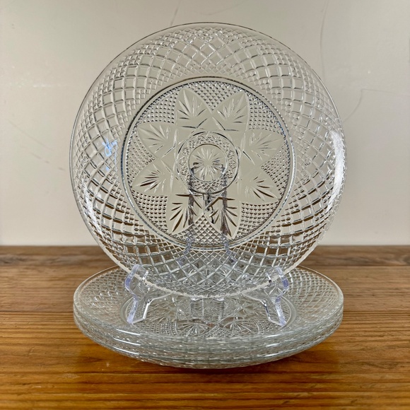 Cristal d’Arques Antique Plates – Set of 4 - Picture 4 of 12